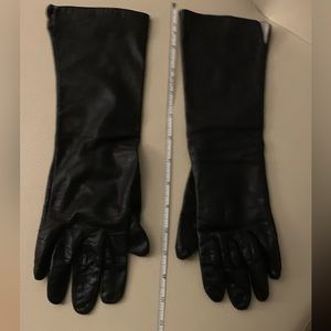 Vintage Black Leather Gloves